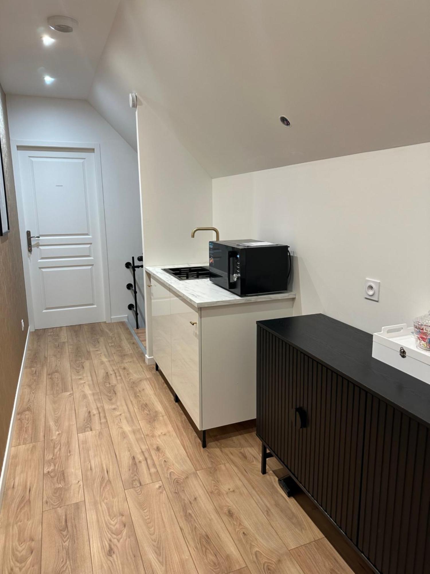 Eurylaime Bed & Breakfast Vernon  Bagian luar foto